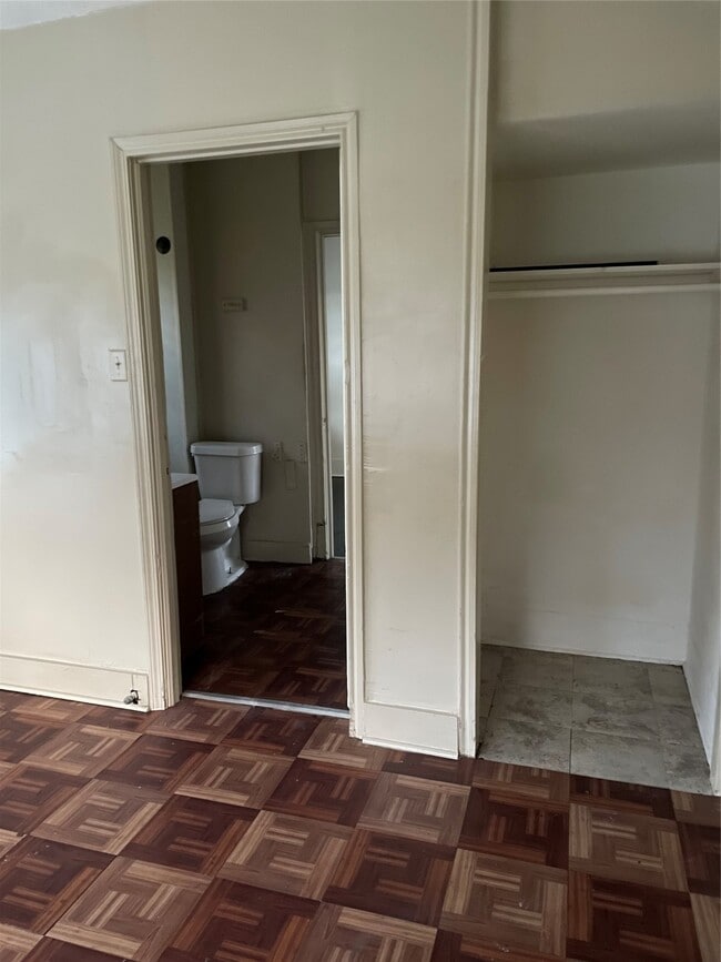 Building Photo - 3310 Campbell St