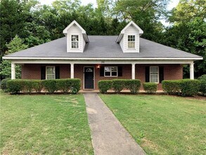 Building Photo - Eagles Landing - Available Fall 2026!
