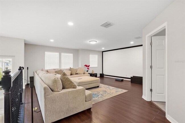 Building Photo - 3010 Adams Cross Dr