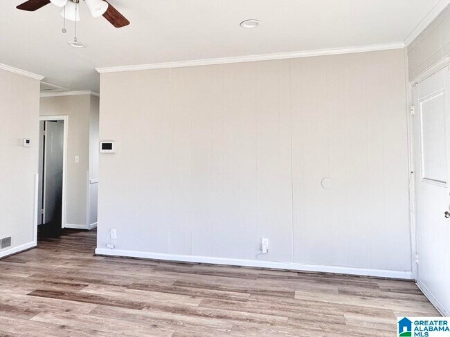 Building Photo - 5624 Avenue Q