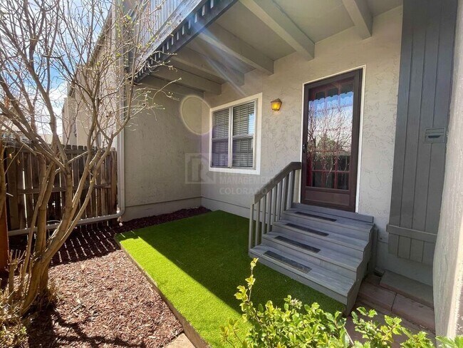 Building Photo - 7110 S Gaylord St