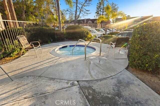 Building Photo - 1060 Calle Del Cerro