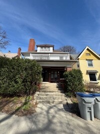 Building Photo - 3216-18 N Marietta