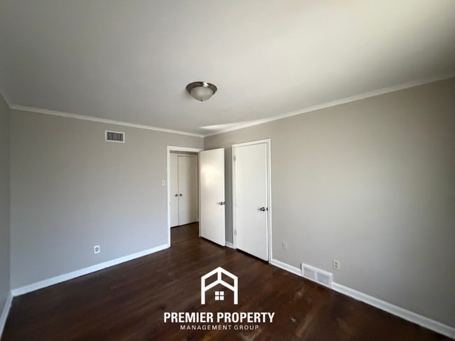 Building Photo - 1744 Myrna Ln