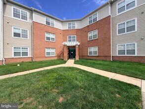 Building Photo - 306 Gatehouse Ln
