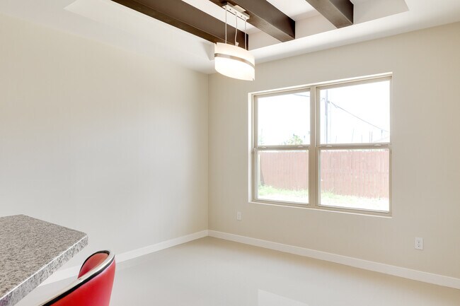 Building Photo - 3601 Notre Dame Ave