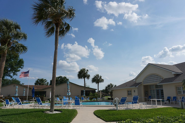 Building Photo - Cypress Landing - Community Pool