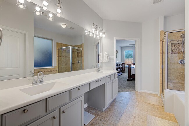Building Photo - 4203 Bergamo Shores Dr