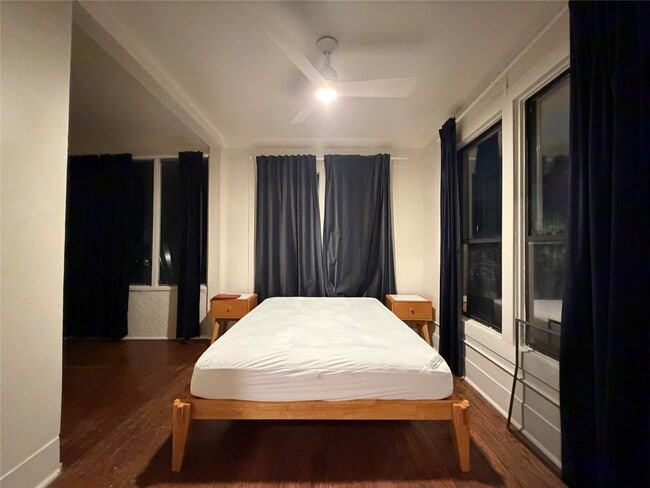 Building Photo - 402 Hyde Park Blvd