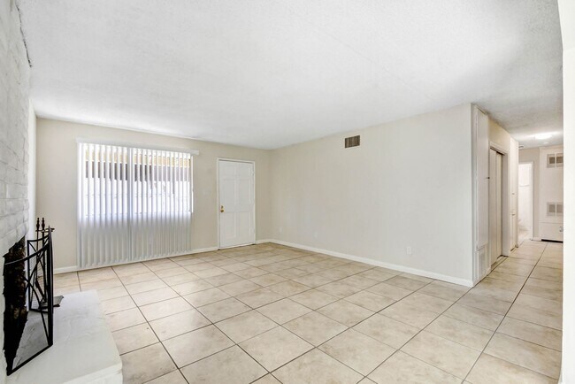 Building Photo - 13874 McDonnell St