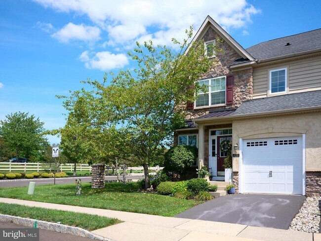 Building Photo - 3238 Waterstone Ct