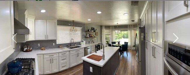 Building Photo - Lovely 3 Bedroom / 2 Bathroom for rent $2,795