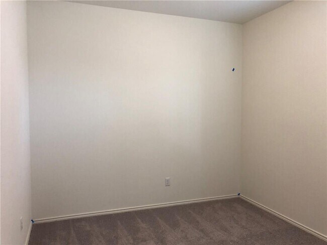 Building Photo - 533 Sweetwood Ln