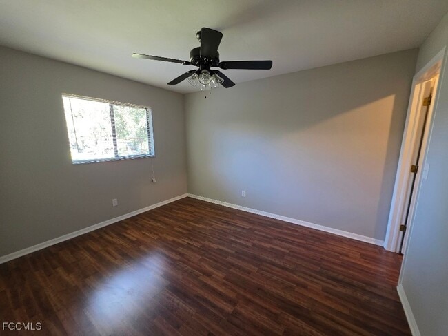 Building Photo - 21151 Captain Nelson Ct