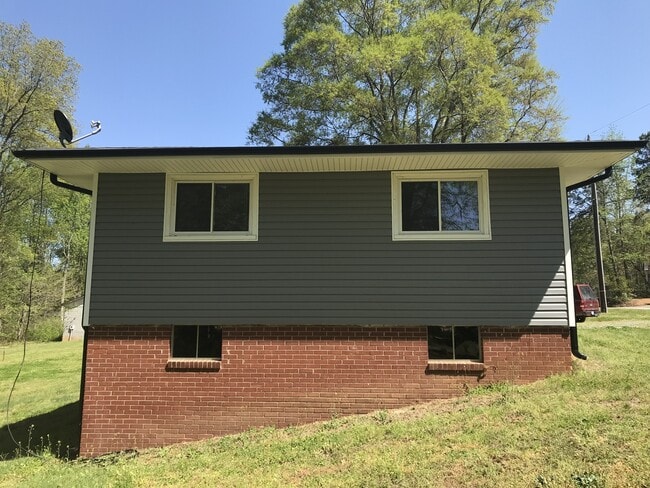 Building Photo - 1209 Clifton St