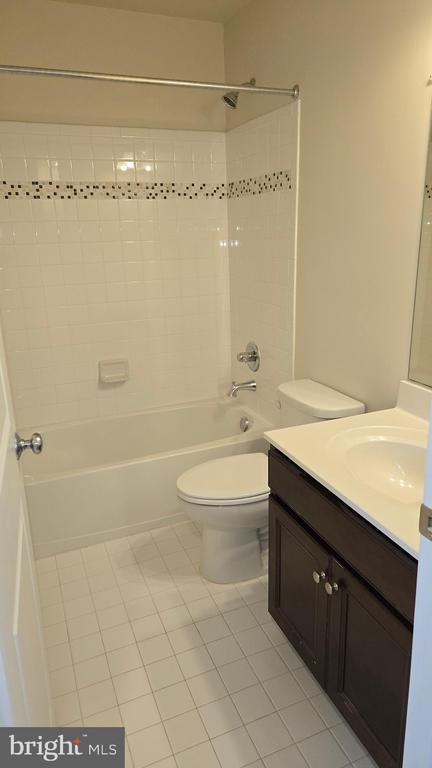 Building Photo - 6634 Bartrams Forest Ln