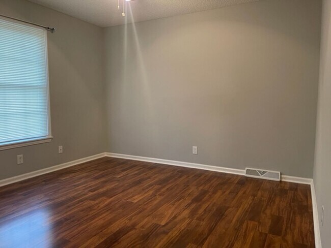 Building Photo - 141 Quita Cir
