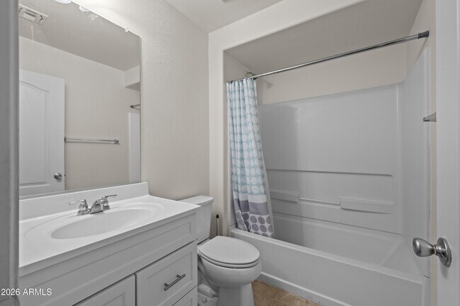 Building Photo - 472 N Ranger Trail