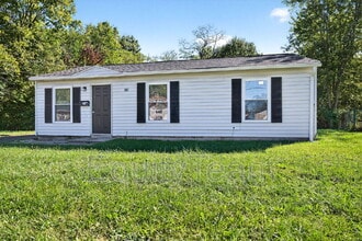 Building Photo - 10032 Regency Ct