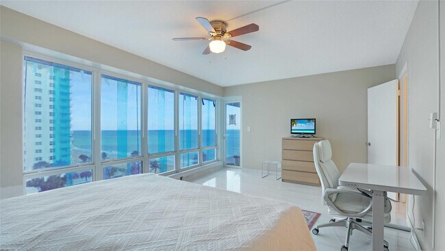 Building Photo - 4100 Galt Ocean Dr