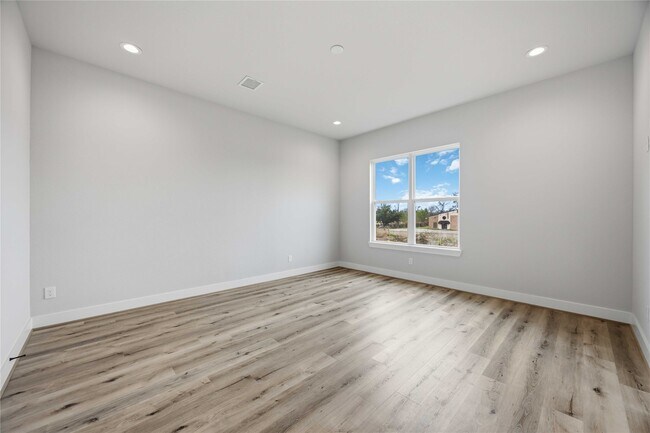 Building Photo - 6107 Campo Vista Dr