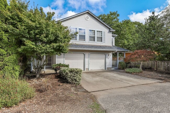 Building Photo - Updated SE Portland Townhome - Near Woodstock