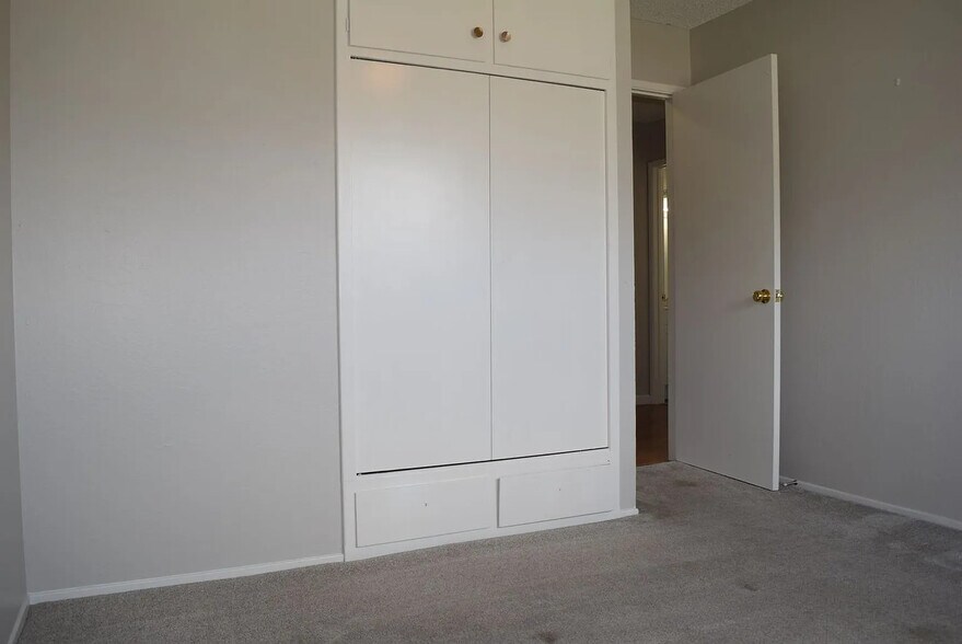Building Photo - 2956 Terilyn St