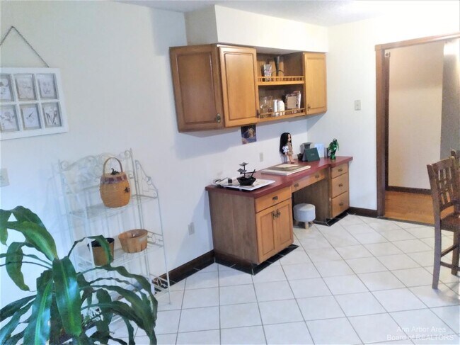 Building Photo - 5383 Textile Rd