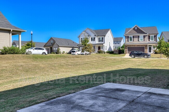 Building Photo - 909 Chesford Dr