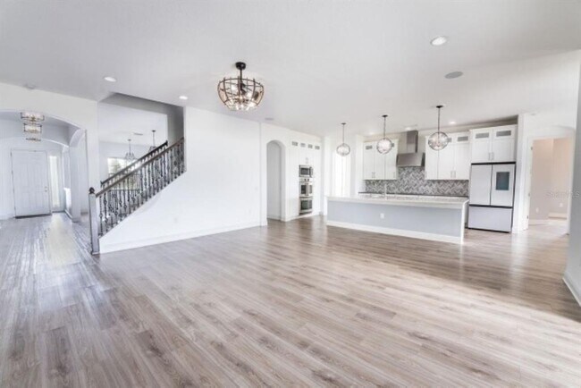 Building Photo - 913 Buckhurst Dr