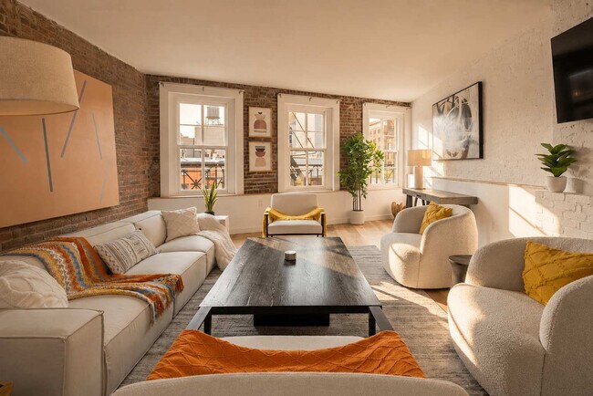 Building Photo - 354 Bowery-SI ID1035000P