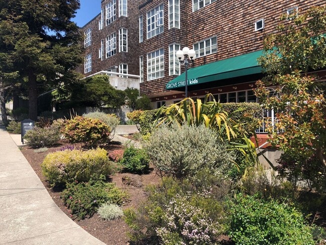 Building Photo - 1385 Shattuck Ave