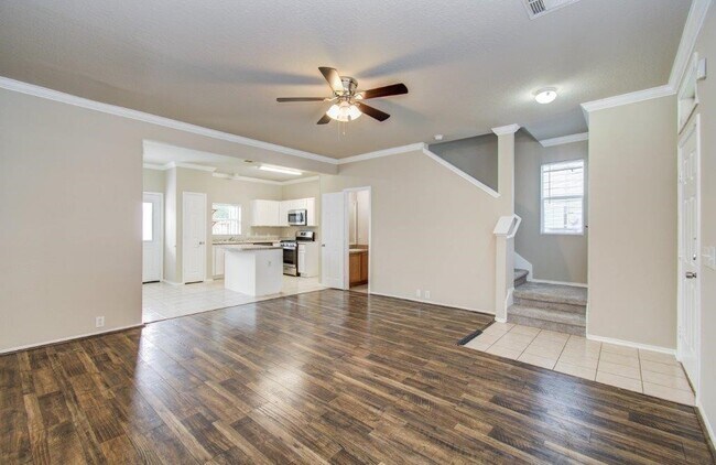 Building Photo - 6131 Scotchwood Dr