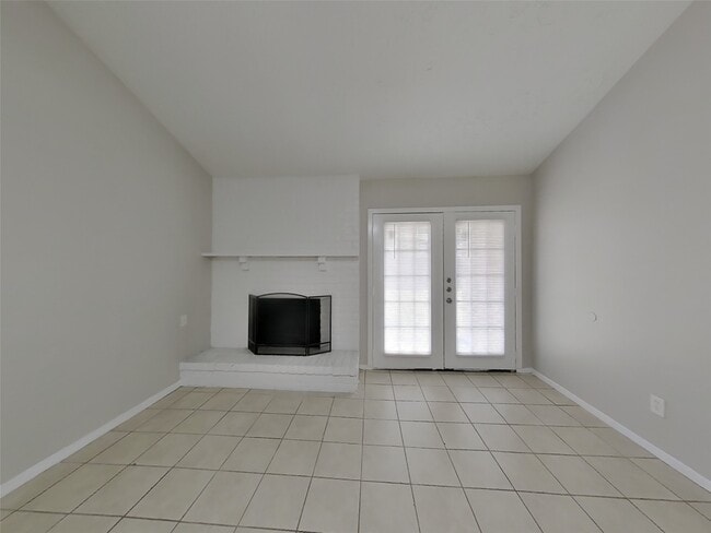 Building Photo - 8510 Sorrel Dr