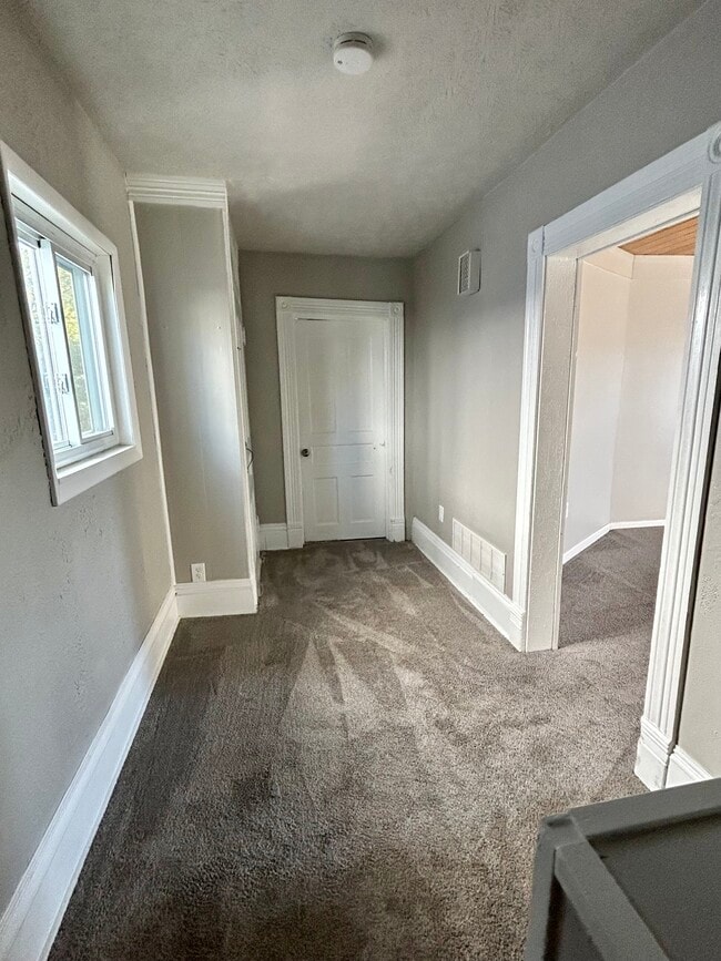 Building Photo - 248 N Central Ave