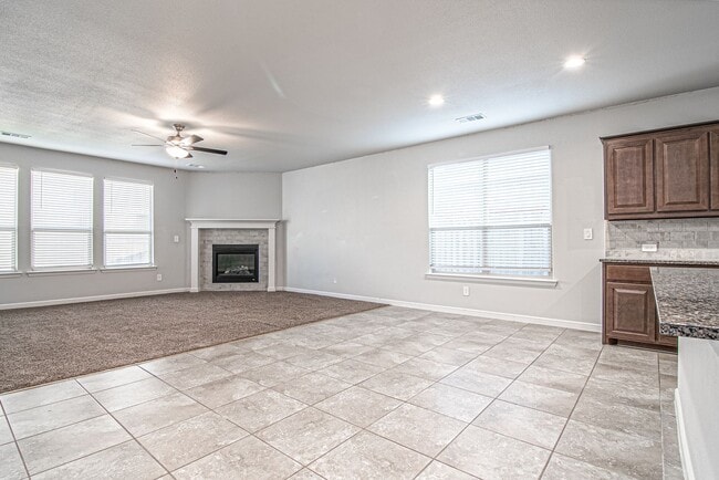 Building Photo - 7001 Mcpherson Ln