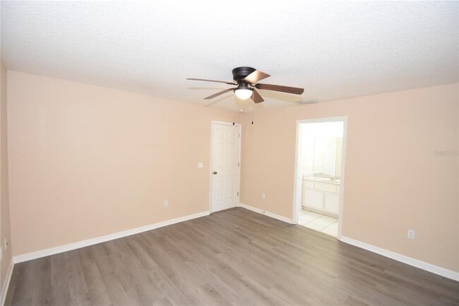 Building Photo - 8 Regency Dr