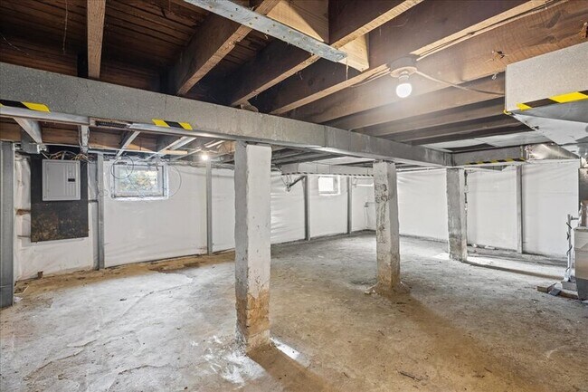 Building Photo - 122 W Somerdale Rd