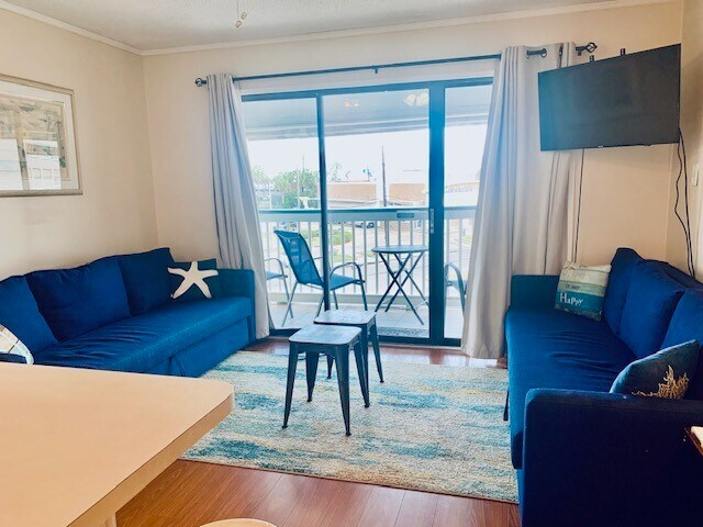 Primary Photo - 6102 Seawall Blvd