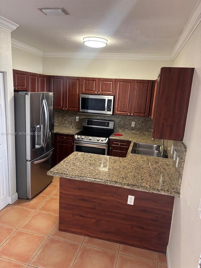 Building Photo - 371 NE 26th Terrace