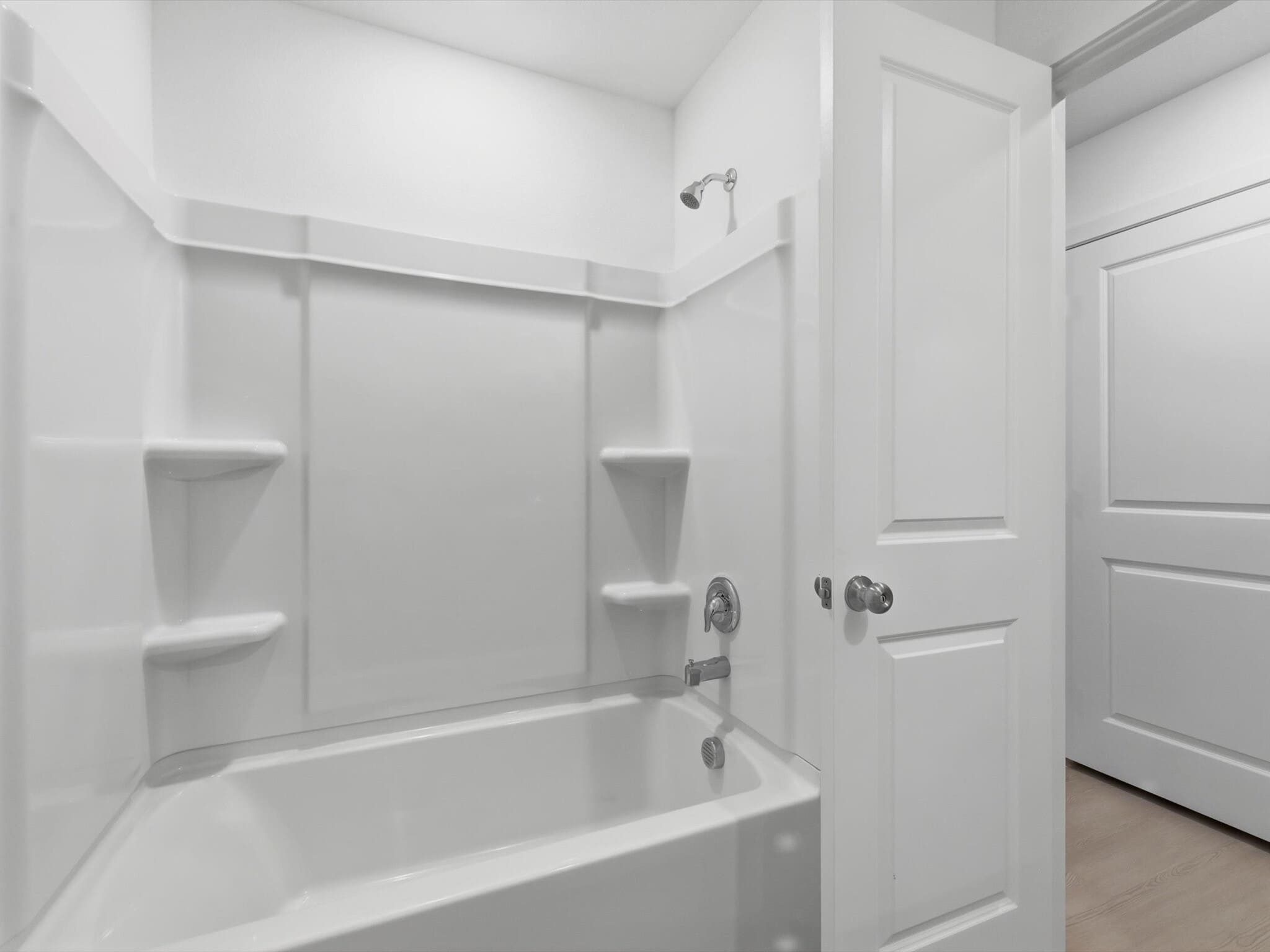 Full shared bathroom with shower/tub combo - 25409 Carnation Ct