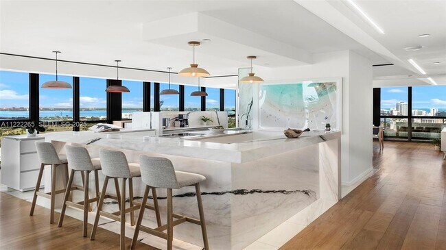 Building Photo - 101 20th St