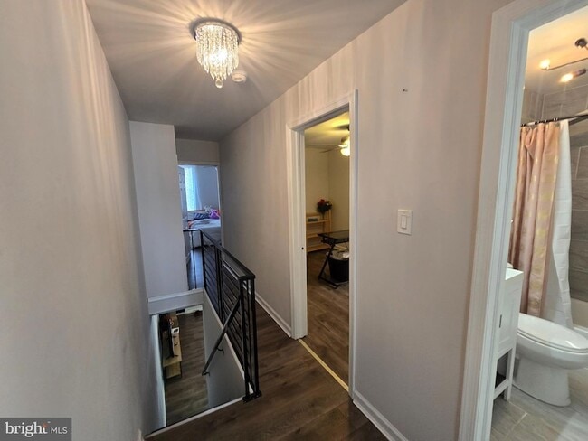 Building Photo - 457 N Edgewood St