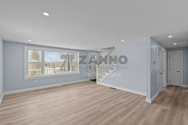 Building Photo - 24 Vernon Ave