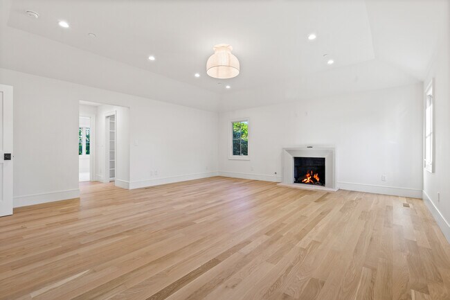 Building Photo - 19 Highland Park Pl