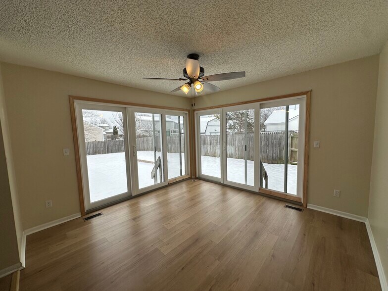 Building Photo - 5336 Bonner Dr