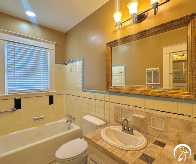 Building Photo - Charming 2 bedroom Garden District Home for Rent!