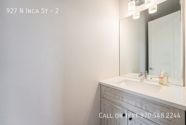 Building Photo - 927 Inca St