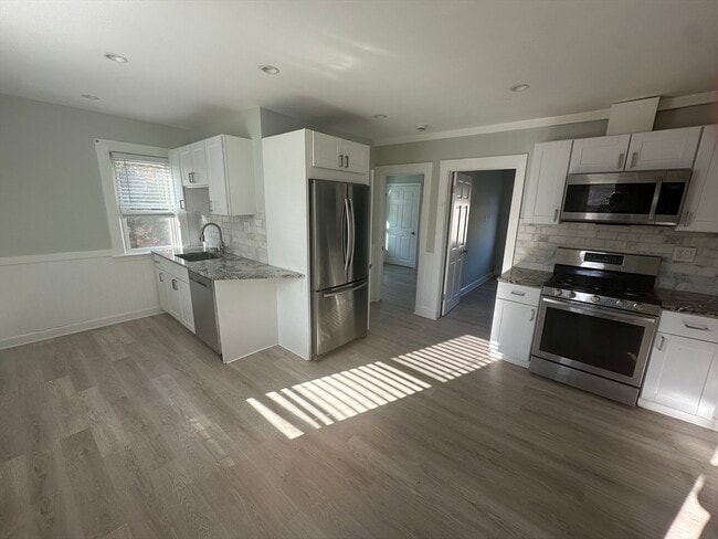 Building Photo - 801 Granite St