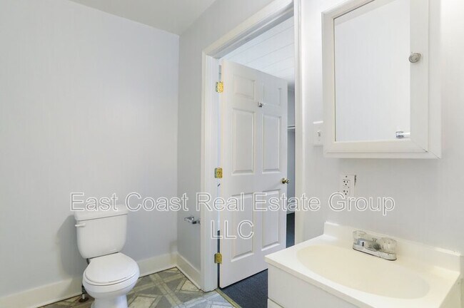 Building Photo - 13628 Pennsylvania Ave